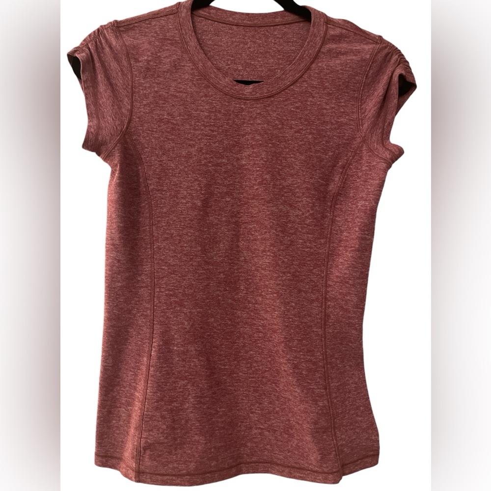 Women’s lululemon size 6 cap sleeve shirt.